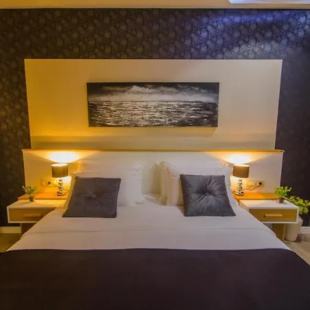 Pensjonat Peninsula Luxury 3*